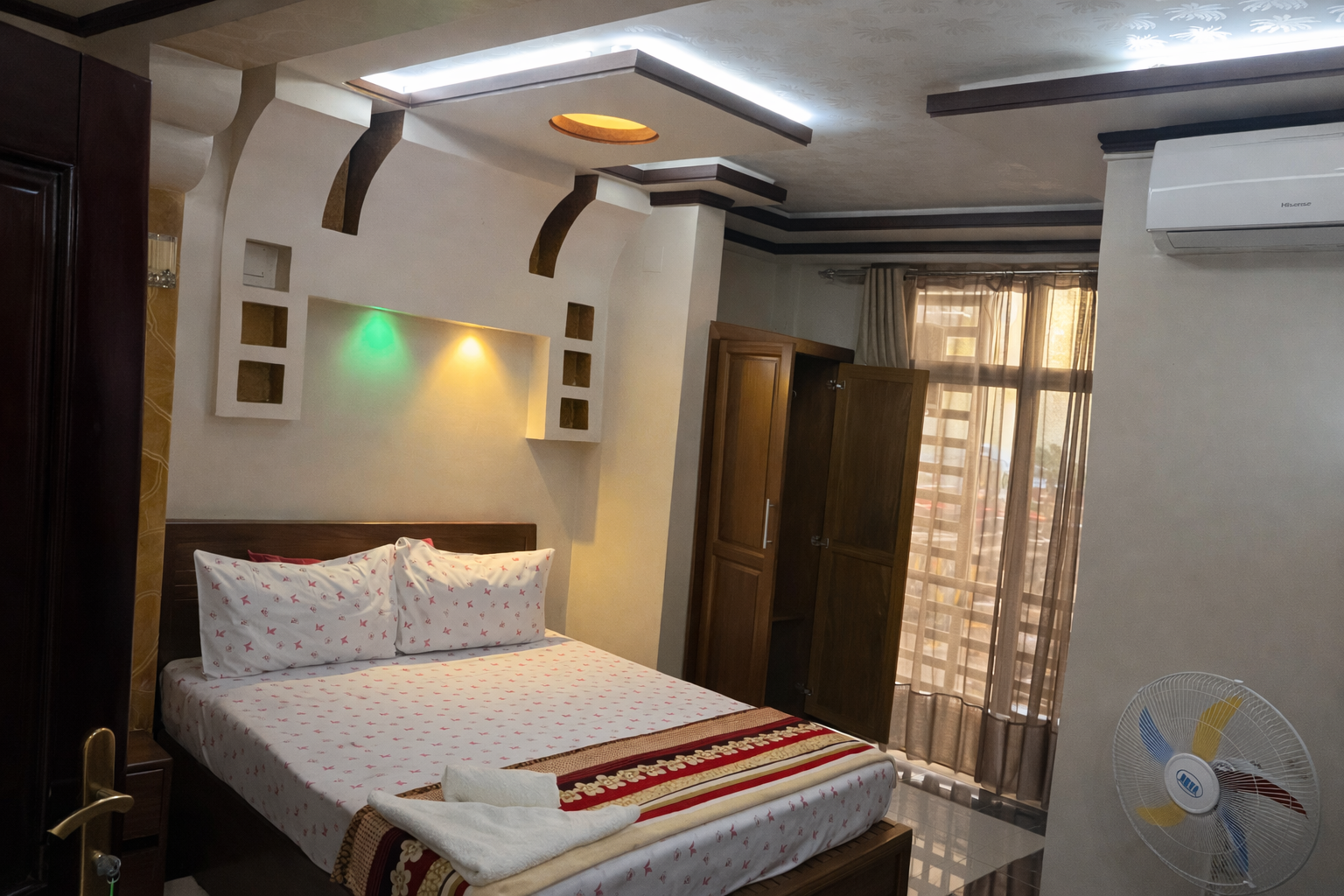 Deluxe Ocean Suite